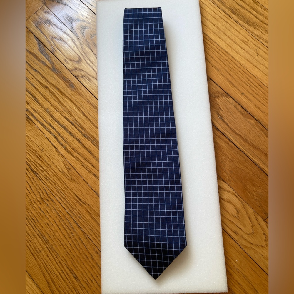 Brooks Brothers silk tie navy blue